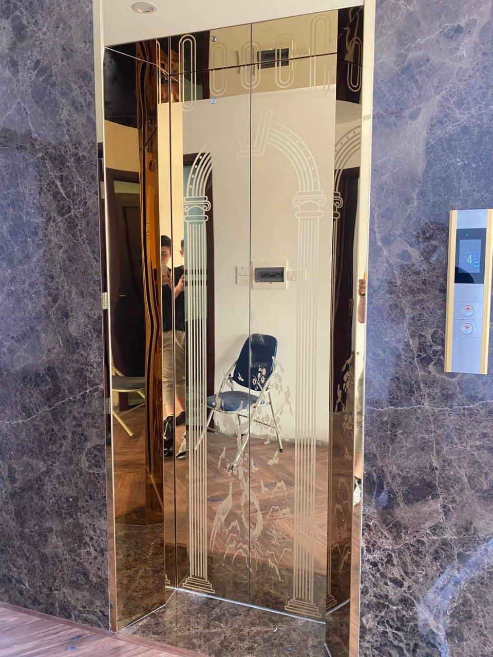 Mình cho thuê nhà mới, hai đường đi, Thái Hà; vỉa hè 92m2* 5T- 30 Tr - Ảnh chính